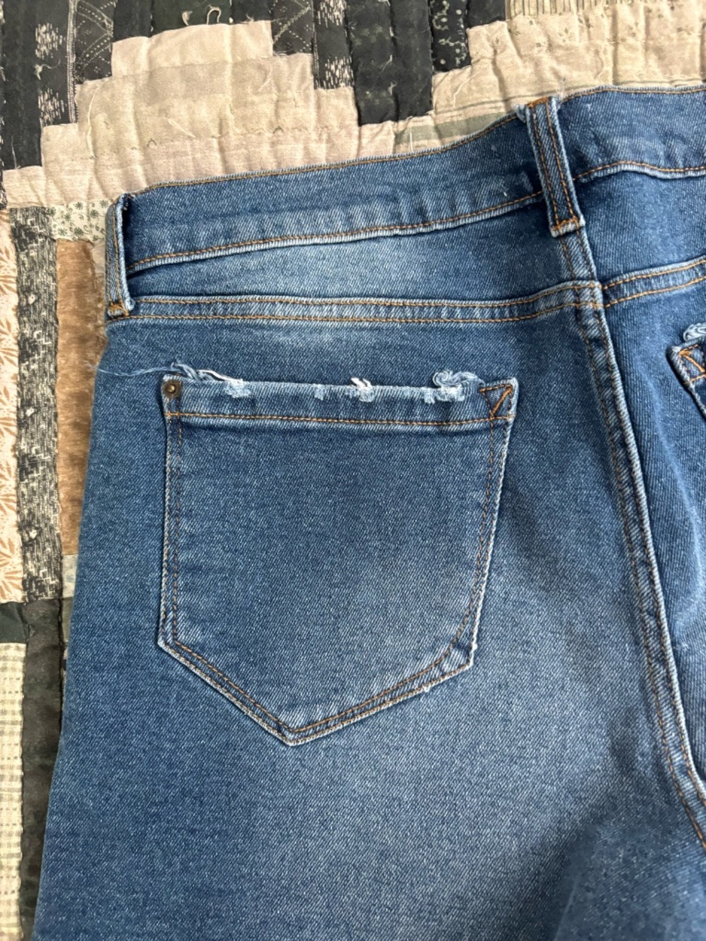 Kensie Blue Distressed Denim Cutoff Shorts Color: Paxton w/Destruction 10/30 NWT - Picture 7 of 10